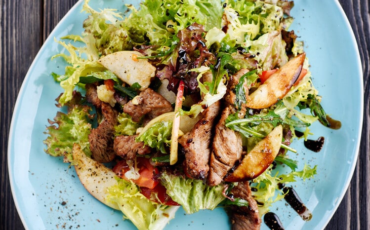 샐러드(salad)란? 어원과 역사&10가지 샐러드 종류 21 미트 웜 샐러드(warm salad)