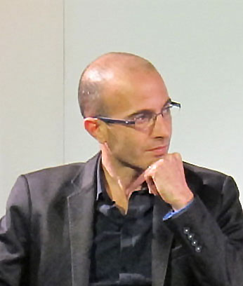 유발 노아 하라리(1976년 2월 24일~) 2 유발 노아 하라리(Yuval Noah Harari)