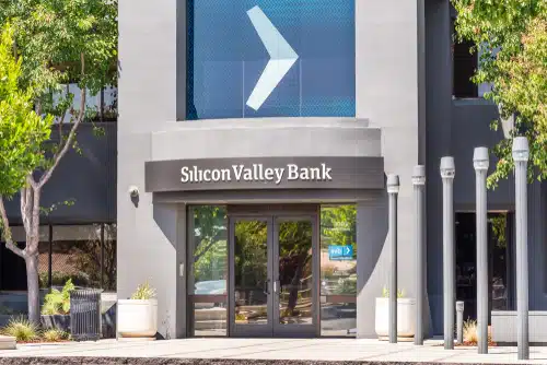 2023년 3월 10일 발생한 실리콘밸리은행 파산 배경은? 1 실리콘밸리은행 파산 Silicon Valley Bank
